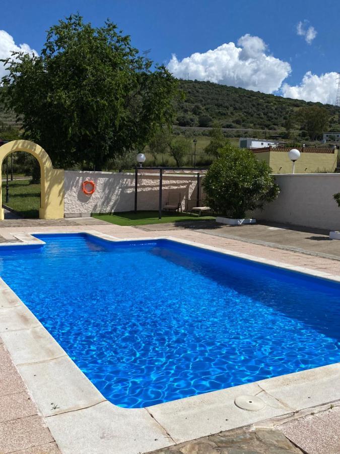 Casa Rural Montes De Trigo Jerez De Los Caballeros Buitenkant foto